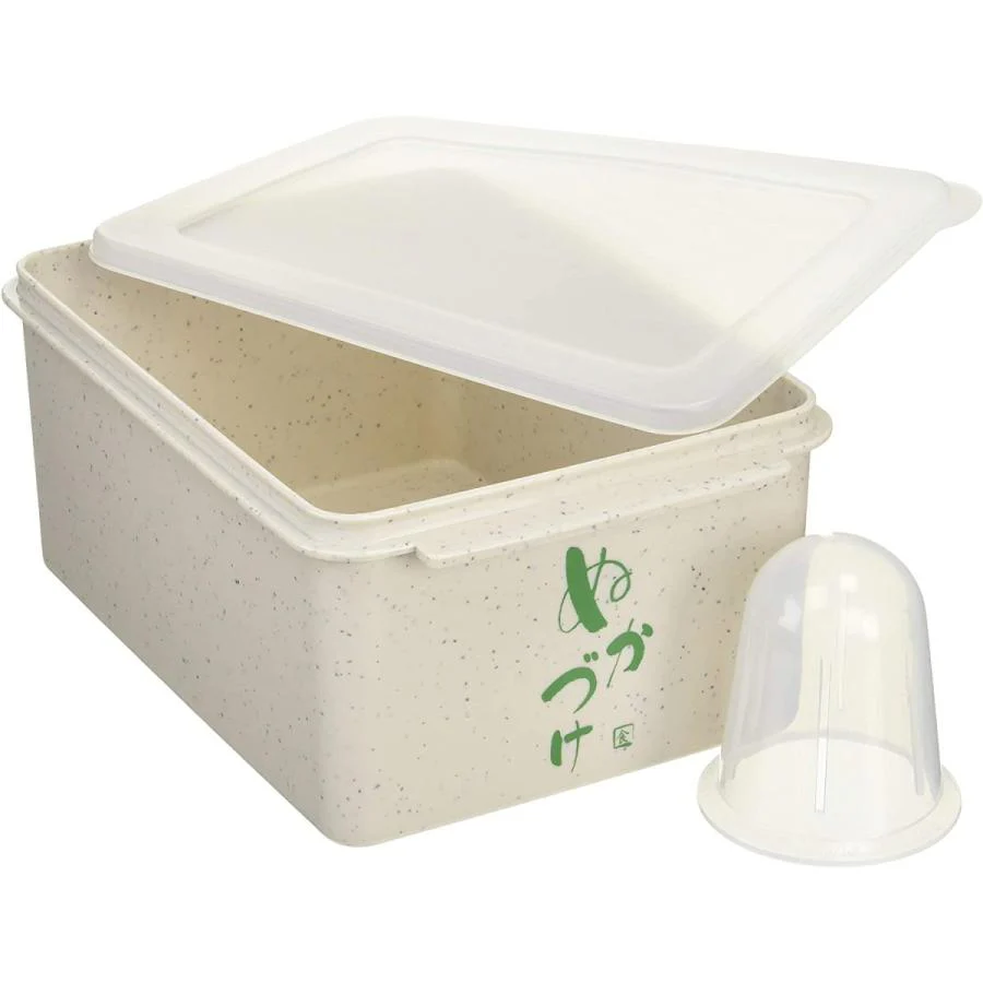 Skater Pickle Food Container 2.4L - Image 2