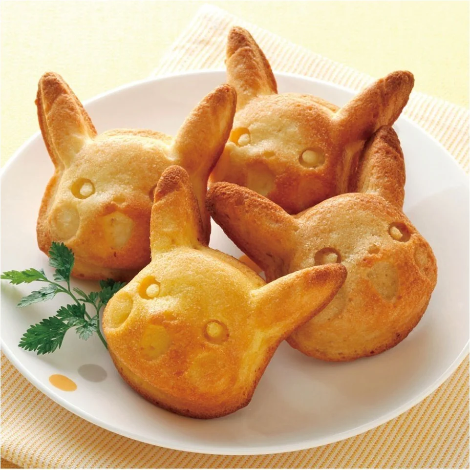 Skater Pikachu Silicone Cake Mould 50ml x 4 - Image 3