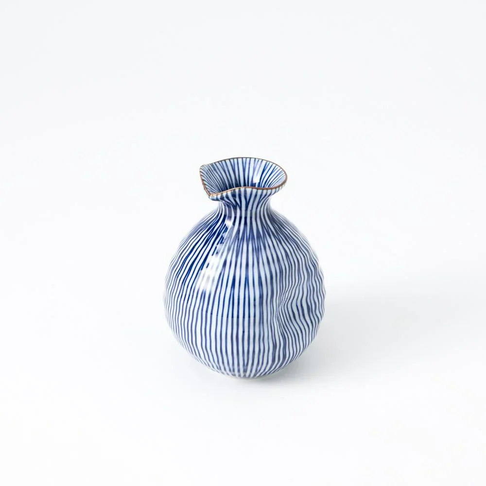 Tokusa Blue Stripe Sake Bottle 200ml - Image 3