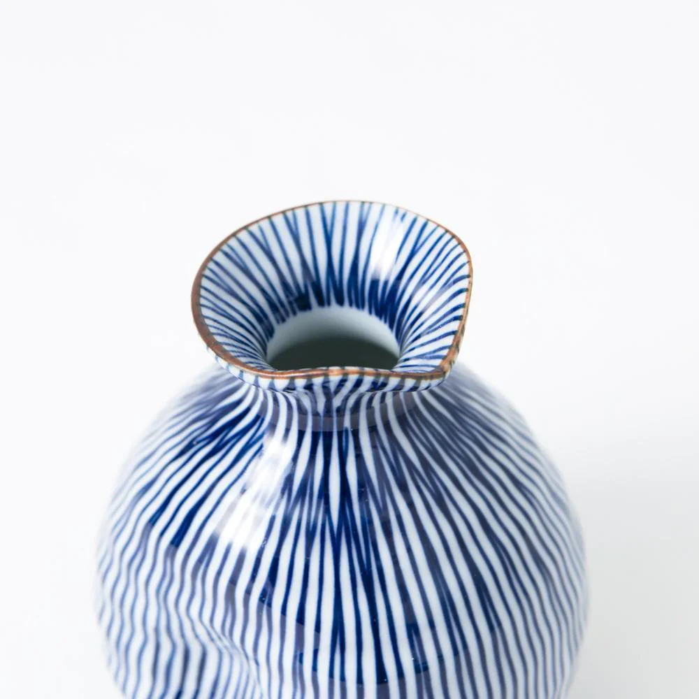 Tokusa Blue Stripe Sake Bottle 200ml - Image 7