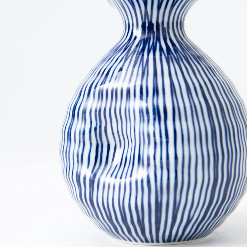 Tokusa Blue Stripe Sake Bottle 200ml - Image 8
