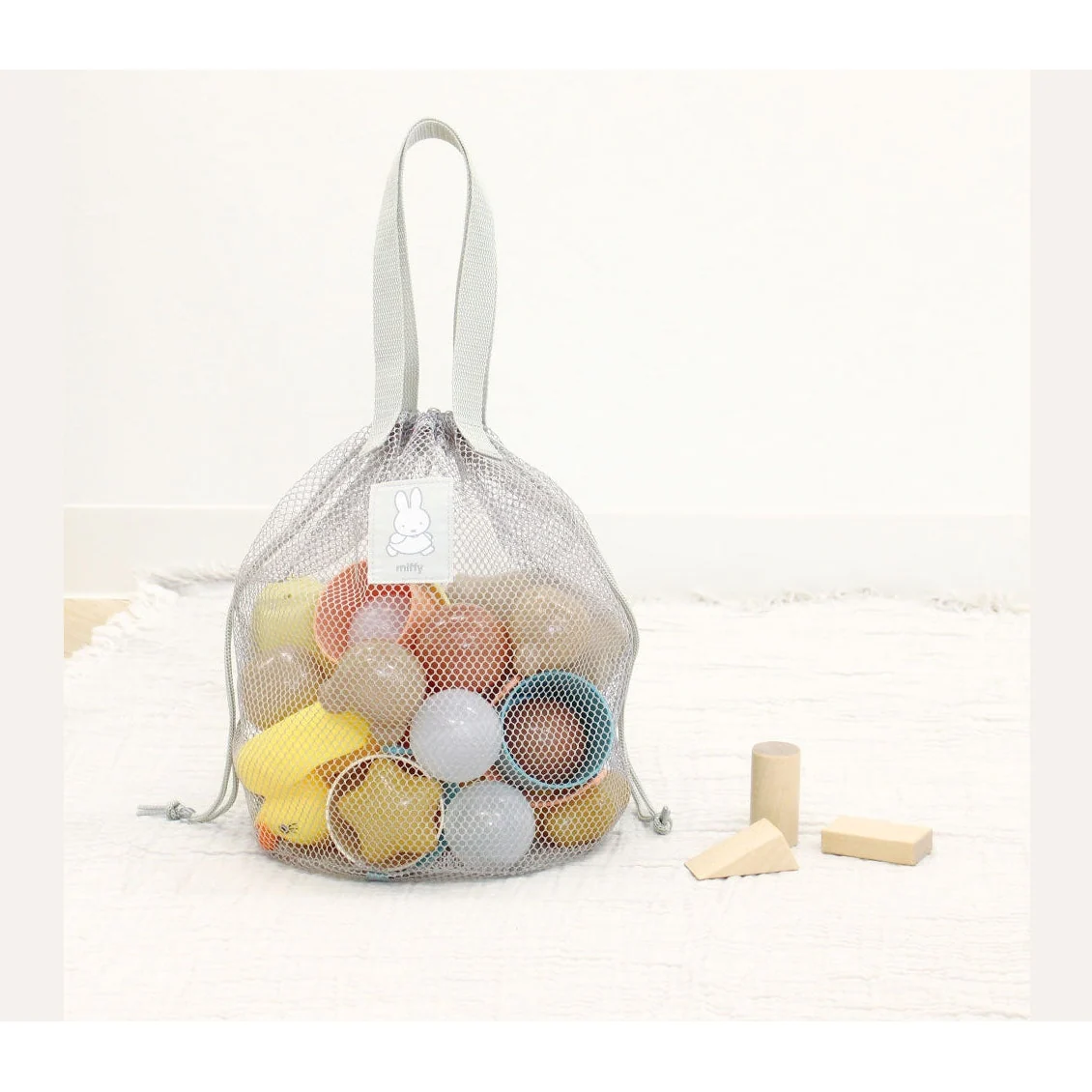 T's Factory Miffy Mesh Storage Carry Bag - Image 6