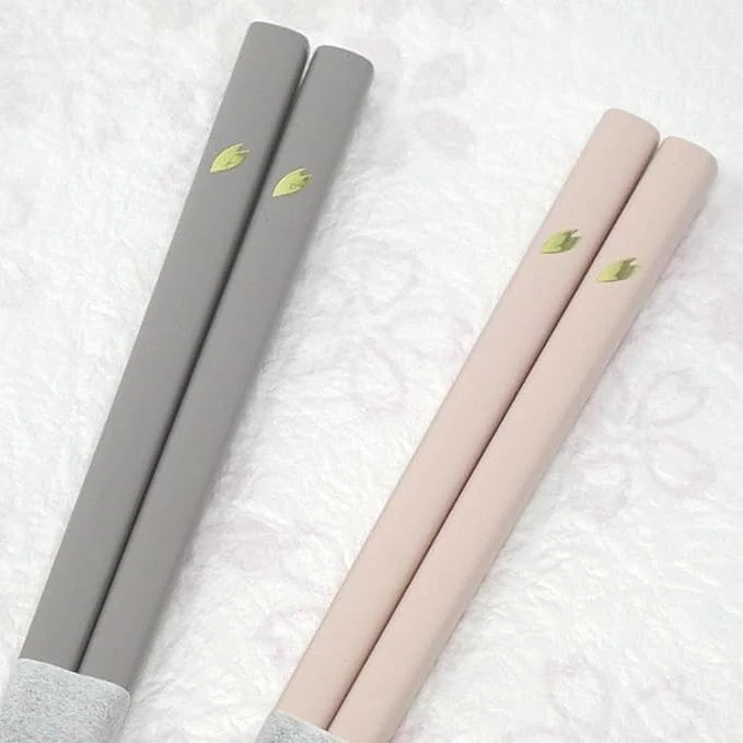 Wakasa Saku Chopstick and Glass Chopstick Rest Gift Set 2P - Image 2