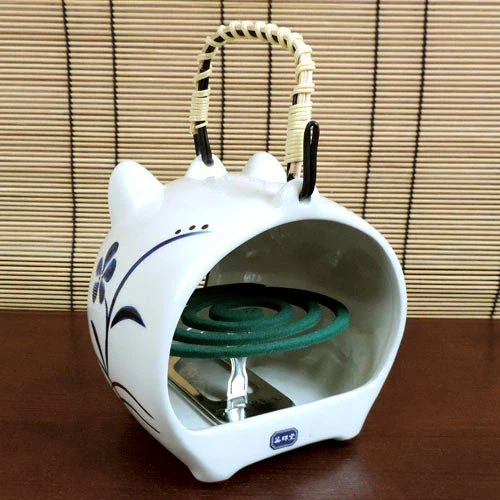 Yakushigama Pig Mosquito Coil Holder - Image 3