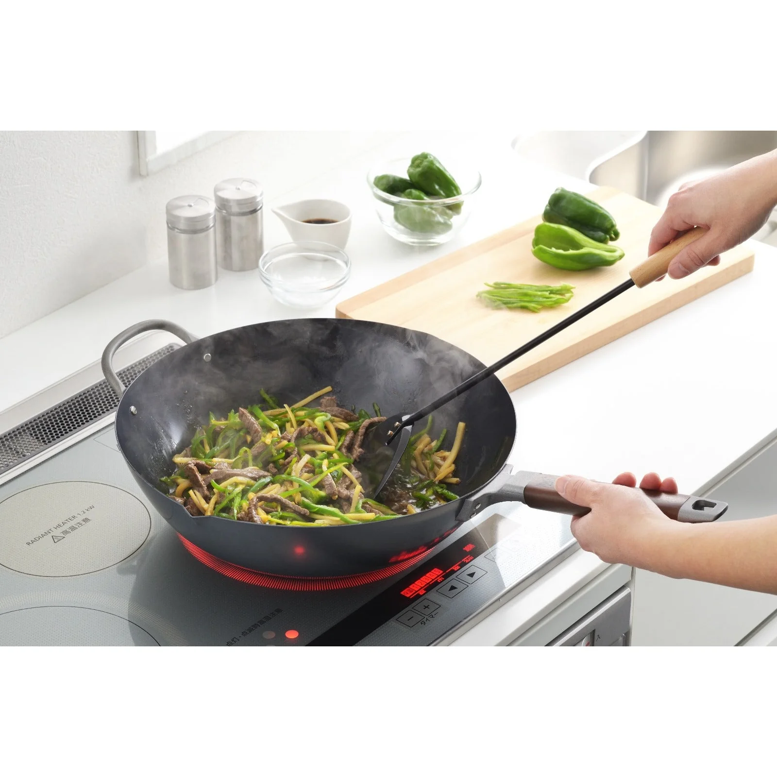 Yoshikawa Nitrided Iron Wok 30cm - Image 2